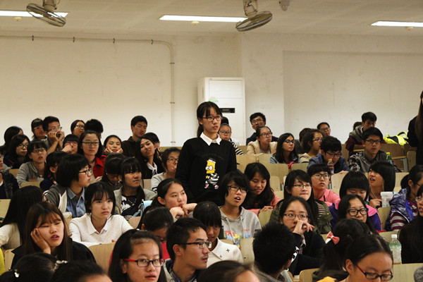 【yl7703永利集团新生导航系列讲座】Learn to learn--yl7703永利集团院长与14级学生亲密接触