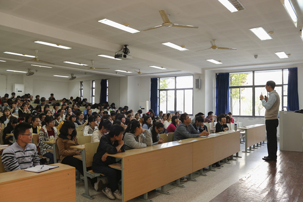 【yl7703永利集团新生导航系列讲座】Learn to learn--yl7703永利集团院长与14级学生亲密接触