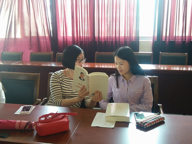 yl7703永利集团2013学生党支部召开“两学一做”理论学习交流会