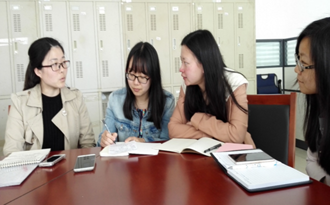 yl7703永利集团2014级硕士党支部开展“两学一做”组织生活会