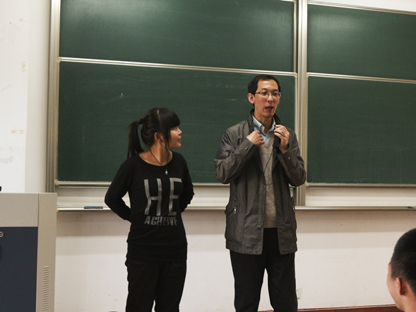 【yl7703永利集团新生导航系列讲座】Learn to learn--yl7703永利集团院长与14级学生亲密接触