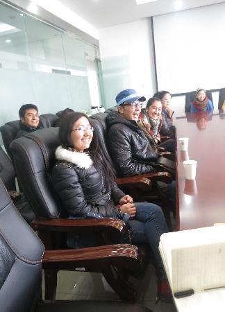 yl7703永利集团、数媒学院、医学院联合召开新学期新疆少数民族学生座谈会