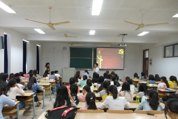 与时俱进，追求卓越——yl7703永利集团2014年5月预备党员转正答辩会